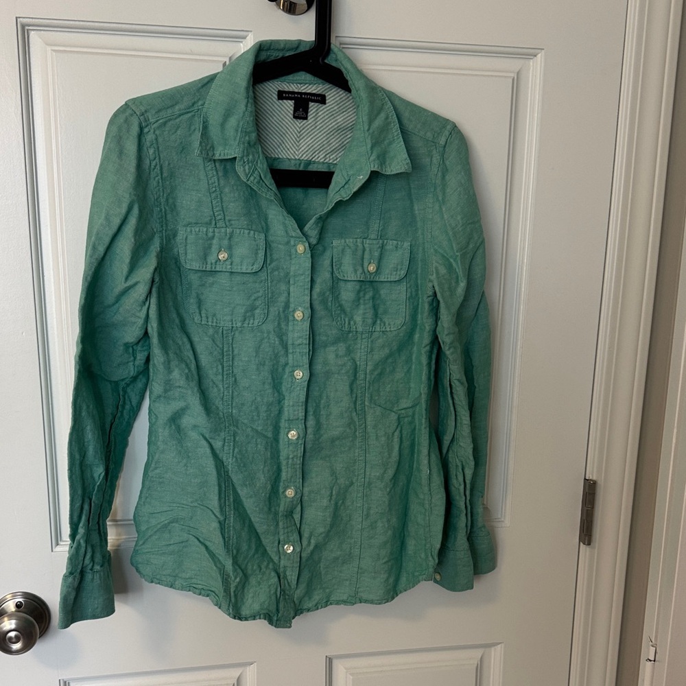 Banana Republic Green Button Down Shirt